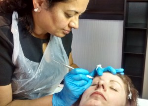 Arti carries out microblading